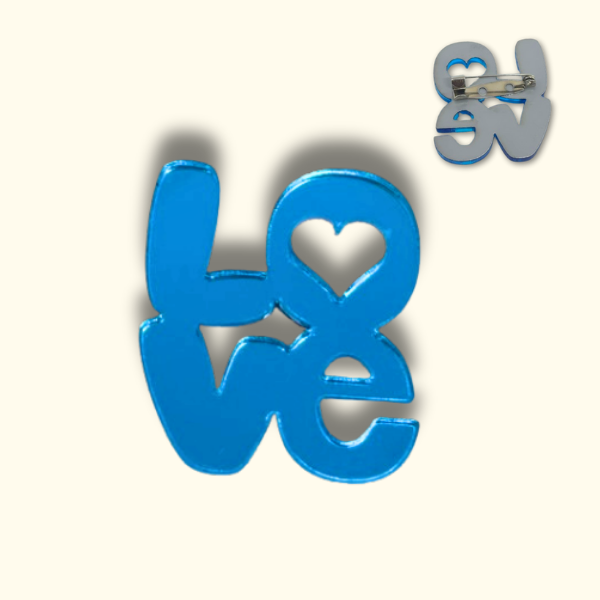 Retro LOVE Pin